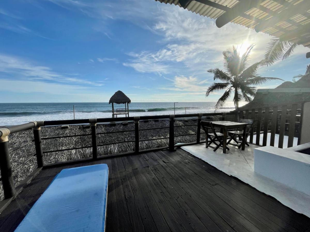 Johnnys Place Hotel Monterrico Exterior foto